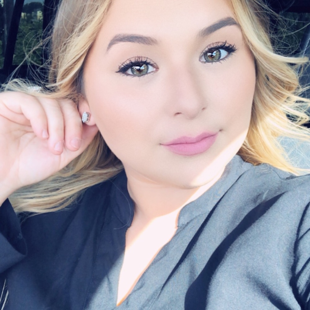 Meet your Posher, Jeanette